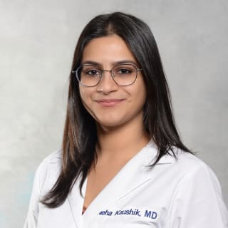 Neha Kaushik, MD, Internal Medicine, Evanston, IL