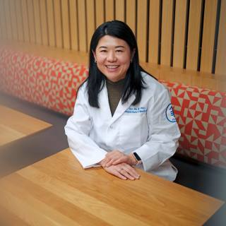 Iris Zhi, MD, Oncology, Commack, NY