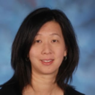 Vivian Hwang, MD, Pediatric Emergency Medicine, Falls Church, VA, Inova Fairfax Medical Campus