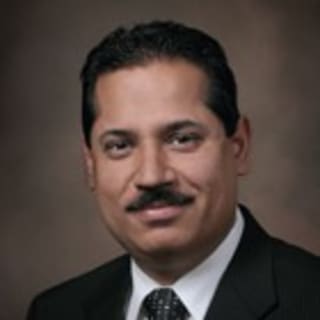 Lovender Raju, MD, Family Medicine, Elgin, IL