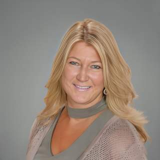 Stacy Lyons, Psychiatric-Mental Health Nurse Practitioner, Los Angeles, CA