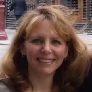 Suzanne (Heynoski) Fontecchio, Family Nurse Practitioner, Erie, PA, UPMC Hamot