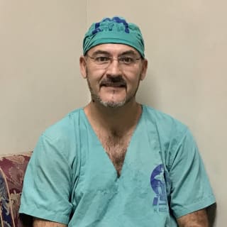 Wilson Menendez, MD, General Surgery, Valley Glen, CA