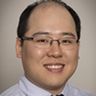 Lawrence Huang, DO, Internal Medicine, Valhalla, NY