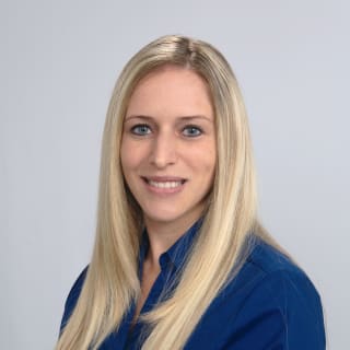 Shannon Laratonda, MD, Internal Medicine, Columbia, MO