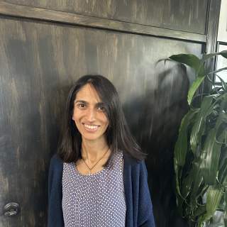 Meera (Tejura) Shah, MD, Pediatrics, La Jolla, CA