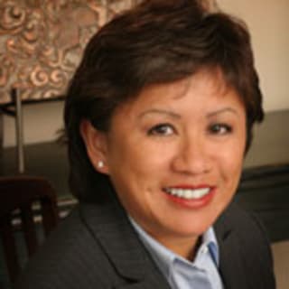 Esther Tow-Der, MD, Obstetrics & Gynecology, Modesto, CA, Memorial Medical Center