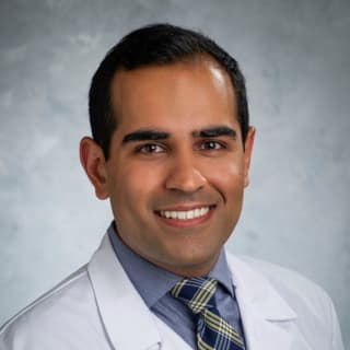 Dhruv Marwha, MD, Family Medicine, San Diego, CA