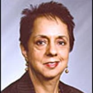 Chanda (Batra) Kapur, MD, Internal Medicine, Plymouth, WI