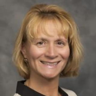 Karen Ravosa, Family Nurse Practitioner, Longmeadow, MA, Baystate Medical Center