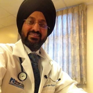 Mohinder Singh, MD, Internal Medicine, East Liverpool, OH, East Liverpool City Hospital