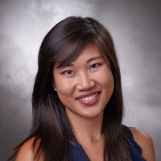 Tiffany Wen, MD, Family Medicine, Geneva, IL