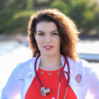 Julie Ricciardelli Vokrri, MD, Resident Physician, Pooler, GA