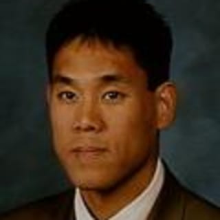 Roger Yang, MD, Emergency Medicine, Pasadena, CA, Huntington Health