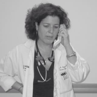 Maria Zequeira, MD, Internal Medicine, West Palm Beach, FL, Good Samaritan Medical Center