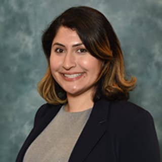 Yosselin Arroyo-Galvan, MD, Family Medicine, Fallbrook, CA