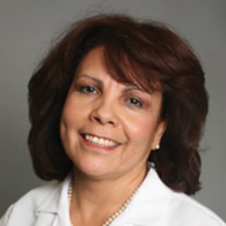 Josefina Trausch, MD, Internal Medicine, Chula Vista, CA, Scripps Mercy Hospital