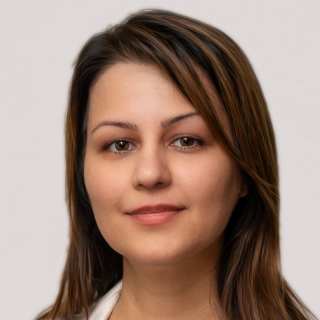 Negin Nezarat, MD, Internal Medicine, Fresno, CA