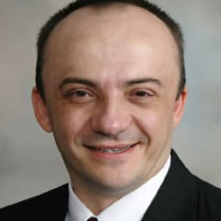 Zoran Gajic, MD, Internal Medicine, West Bend, WI