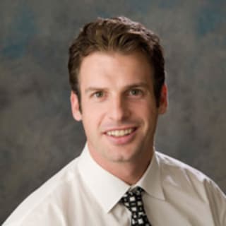 Elliot Carlisle, MD, Orthopaedic Surgery, Encino, CA