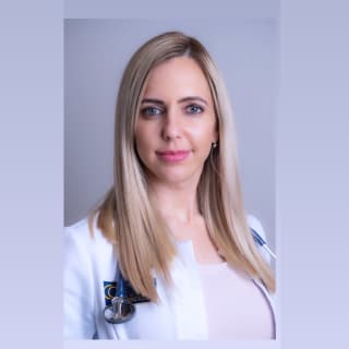 Lesly Silva, MD, Internal Medicine, Naples, FL