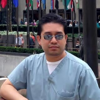 Renzo Hidalgo-Cabrera, MD, Internal Medicine, Hollywood, FL, Memorial Regional Hospital