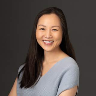 Vivian Lei, MD, Emergency Medicine, Bloomington, MN