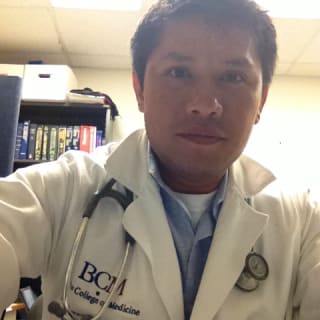 David Reynoso, MD, Internal Medicine, Galveston, TX, University of Texas Medical Branch