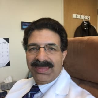 Abdul Bhat, MD, Internal Medicine, Framingham, MA, MetroWest Medical Center