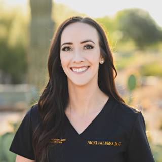 Nicole Faldmo