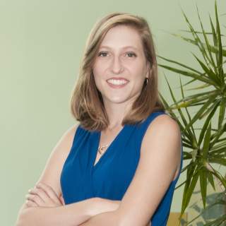 Danielle Engskow, MD, Internal Medicine, Alexandria, VA