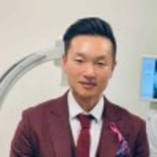 Huaguang Qu, MD, Physical Medicine/Rehab, Chalfont, PA, Grand View Health