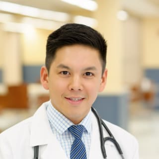 Luke Suvunrungsi, MD, Internal Medicine, Windermere, FL