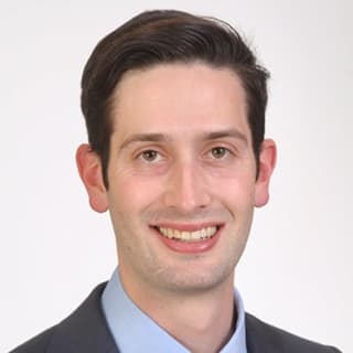 Alex Julian, MD, Resident Physician, Boston, MA, Tufts Medical Center