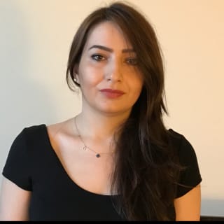 Leila Moosavi, MD, Internal Medicine, Bakersfield, CA
