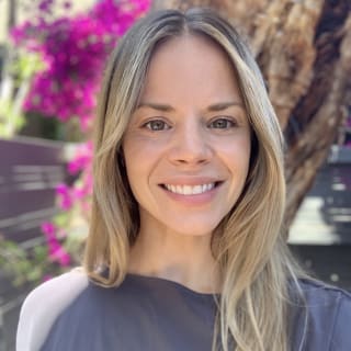 Stephanie Colantonio, MD, Pediatrics, Los Angeles, CA