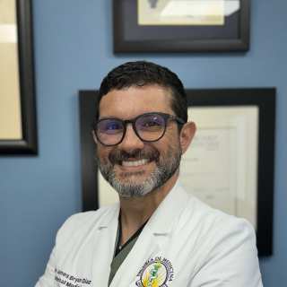 James Bryan, MD, Internal Medicine, San Juan, PR