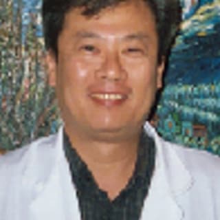 Tin Yung, MD, Internal Medicine, Rowland Heights, CA, Los Angeles Community Hospital at Los Angeles
