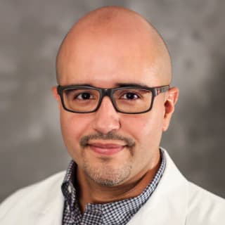 Oscar Longoria, MD, Radiology, Houston, TX