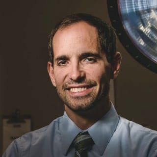 Erik Stamper, DO, Emergency Medicine, Kansas City, MO, Research Medical Center