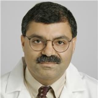 Sanjeev Suri, MD, Internal Medicine, Cleveland, OH, Cleveland Clinic