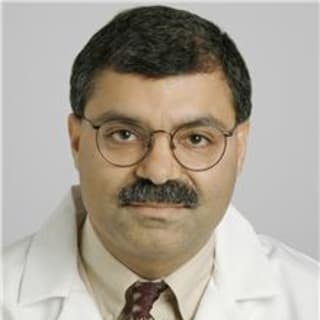 Sanjeev Suri, MD, Internal Medicine, Cleveland, OH