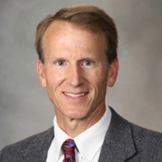 Paul Loomis, MD, Family Medicine, Eau Claire, WI, Mayo Clinic Health System in Eau Claire