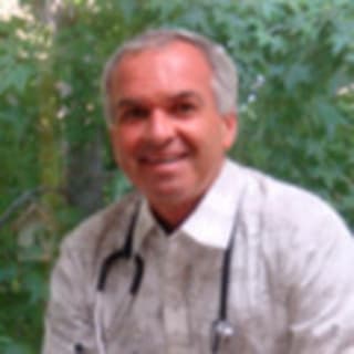 Royal Dean, MD, Family Medicine, Simi Valley, CA