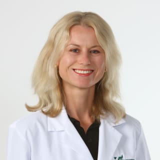 Karine De Oliveira Dias, MD
