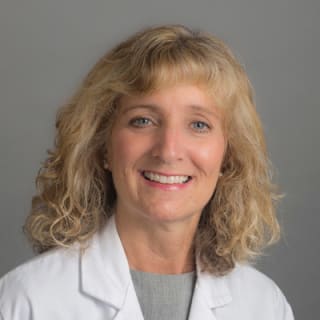 Lauralyn Cannistra, MD, Cardiology, Pawtucket, RI