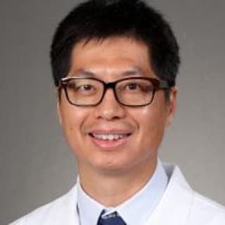 Tingfei Hu, MD, Internal Medicine, Woodland Hills, CA, St. John's Pleasant Valley Hospital