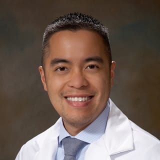 Douglas Le, MD, Internal Medicine, Saint Petersburg, FL