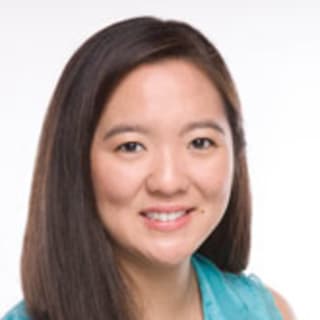 Jennifer Lo, MD, Family Medicine, Racine, WI