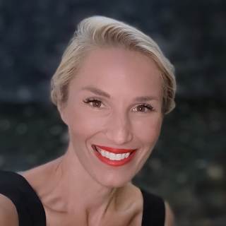 Charlotte Smith, MD